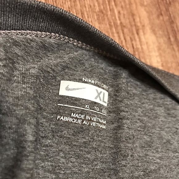 Nike Fit Dry Heather Grey T-Shirt Orange Logo - Picture 4 of 5